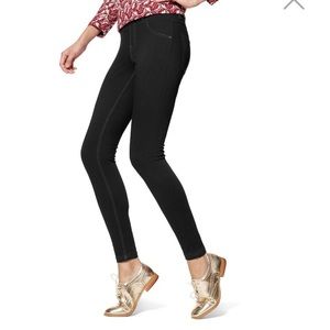 HUE Skinny Jeans Size XS - Black